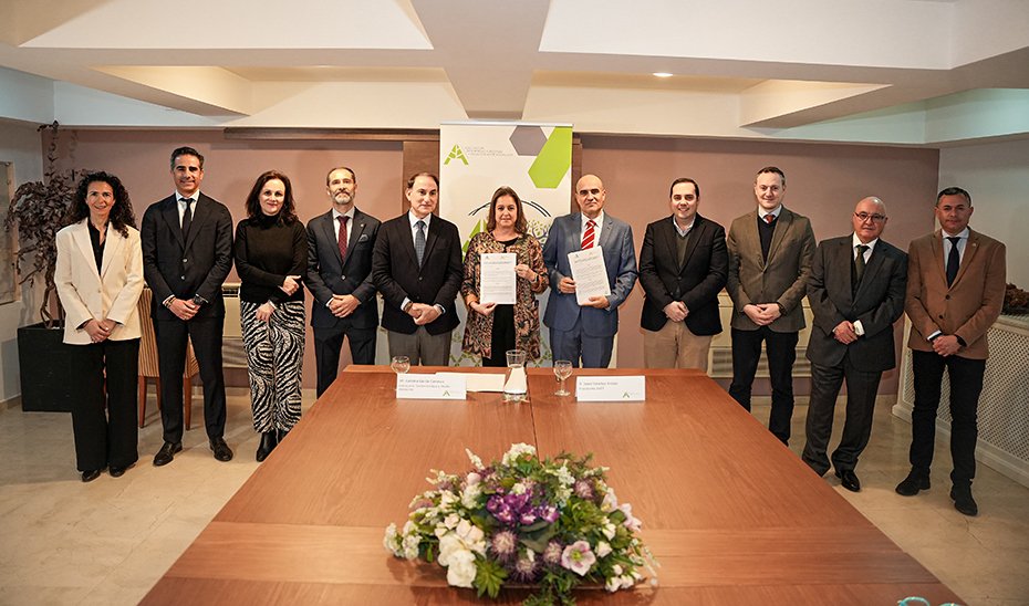 Colaboración entre la Consejería y el sector forestal andaluz