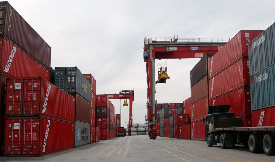 Excedente comercial de Andalucía con el resto de España en el tercer trimestre de 2024: 2.512 millones