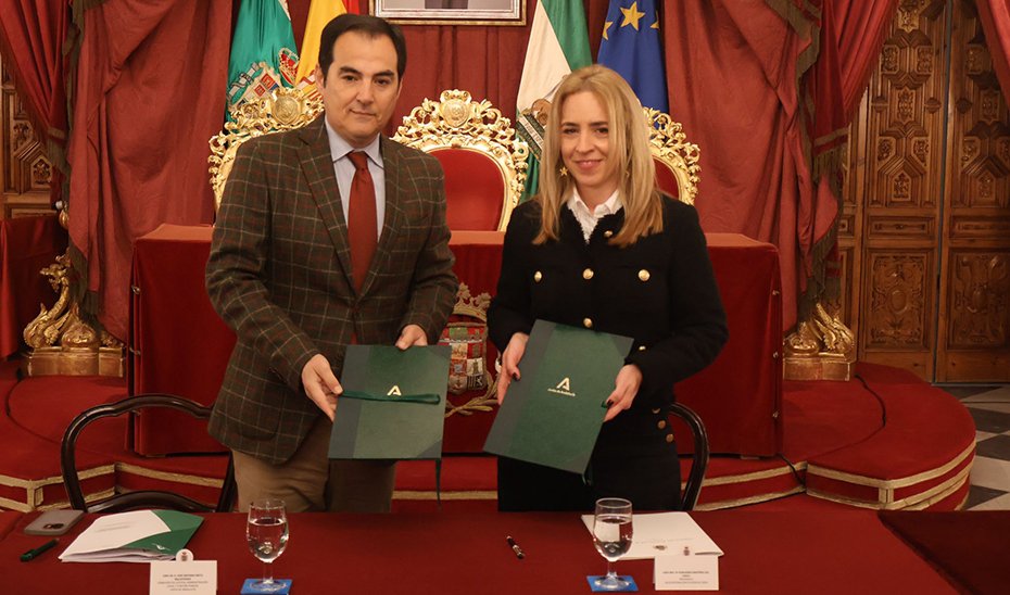 Formación digital para 4.000 vecinos del medio rural en Andalucía.