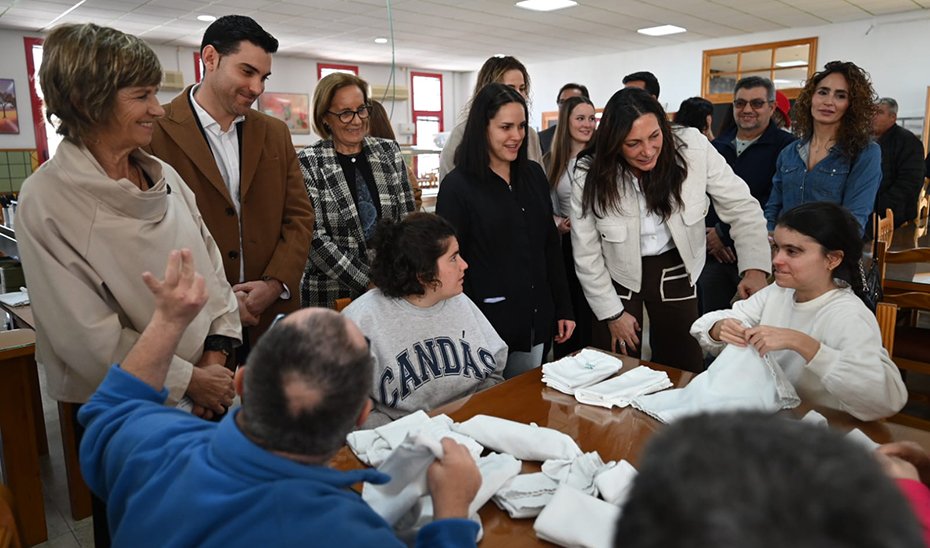 La Junta Directiva asigna 2.6 millones para mejorar dos residencias y centros de la Asociación Vale