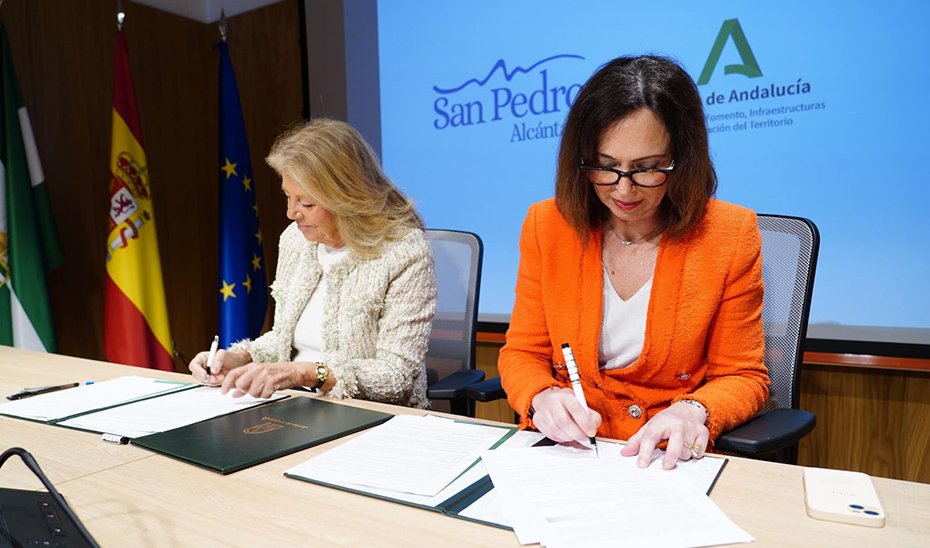 La Junta y el Ayuntamiento de Marbella acuerdan construir intercambiador de transporte en San Pedro Alcántara.