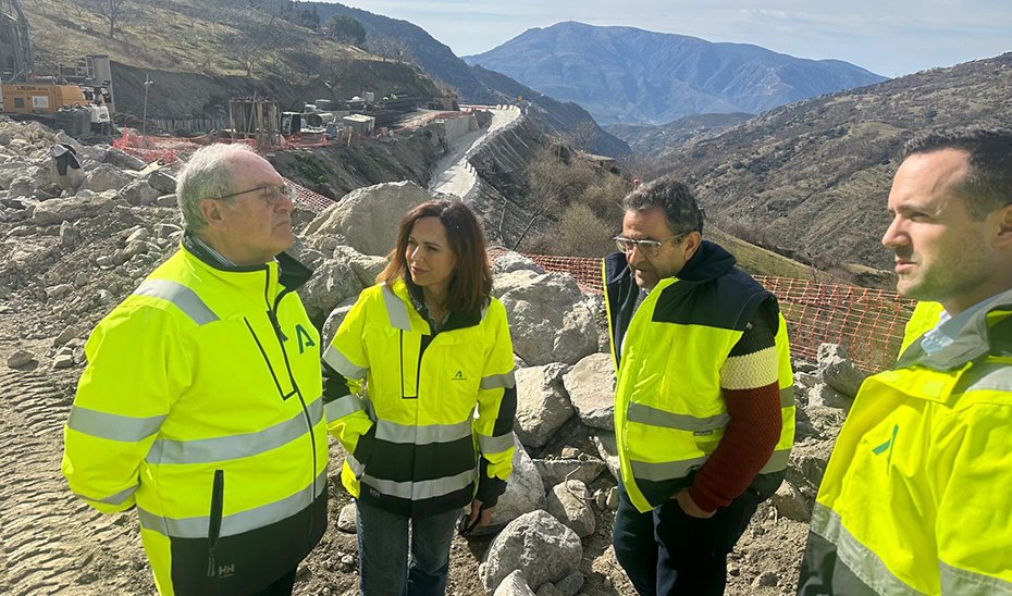 La reparación de la carretera de acceso a Capileira supera el 80% de ejecución