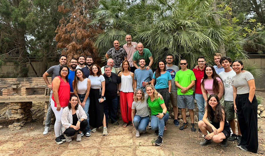 Research team that has demonstrated the bio-stimulating effect of this microalgae.