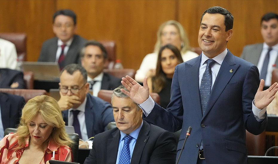 Juanma Moreno convoca un debate de política general el 12 de junio para informar sobre la situación de Andalucía