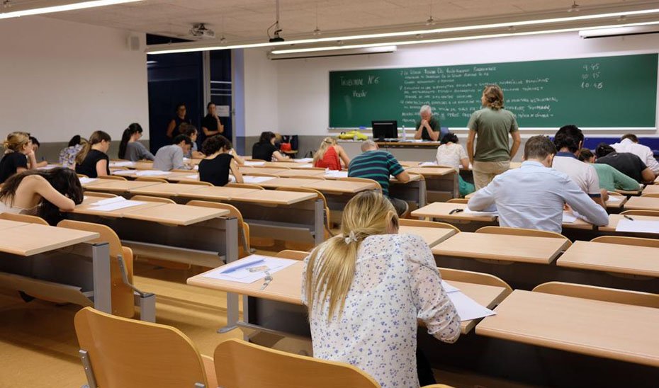 Comienzan oposiciones docentes en Andalucía el 21 de junio con 42.000 aspirantes