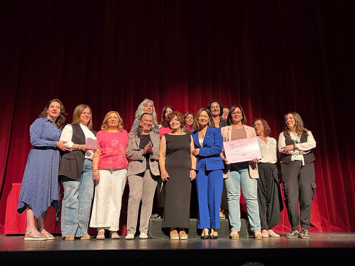 Premios ‘Mariana Pineda’ para Socorro Robles y Mujeres Politólogas