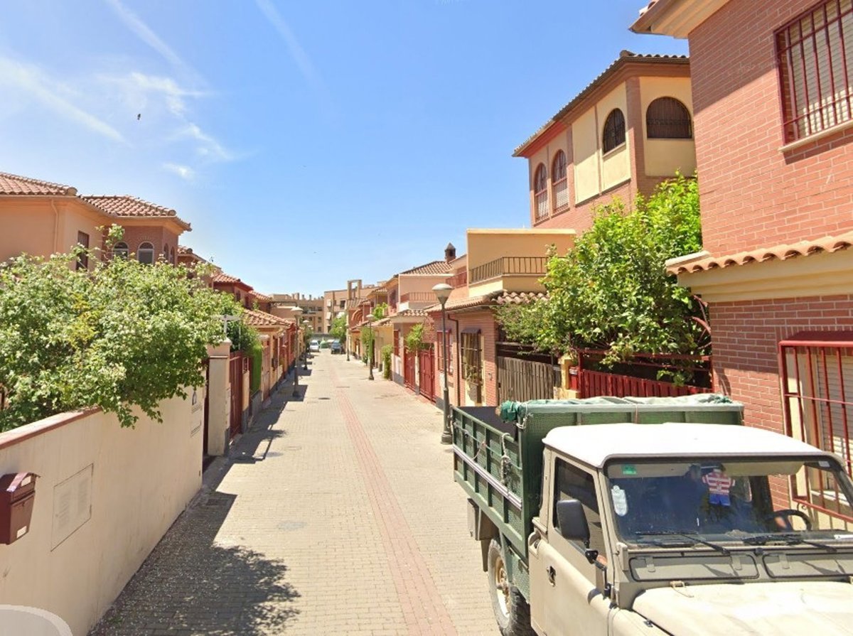 Detenido hombre por causar quemaduras a mujer con soplete en Granada