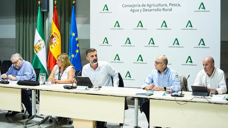 Andalucía insta al Gobierno de España a bloquear la nueva PAC para 2028 y defender los intereses agrarios.