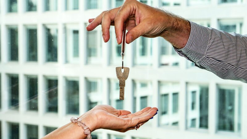 Andalucía lidera la compraventa de viviendas en España, nivel más alto desde 2007.