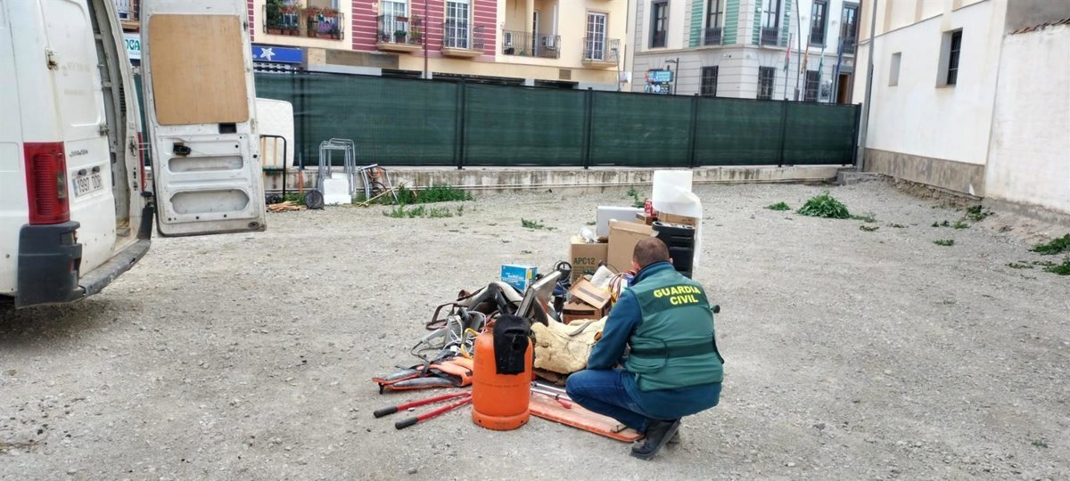 Detenido por robo en Padul (Granada) familiar del líder de banda de asaltos a casas de campo.