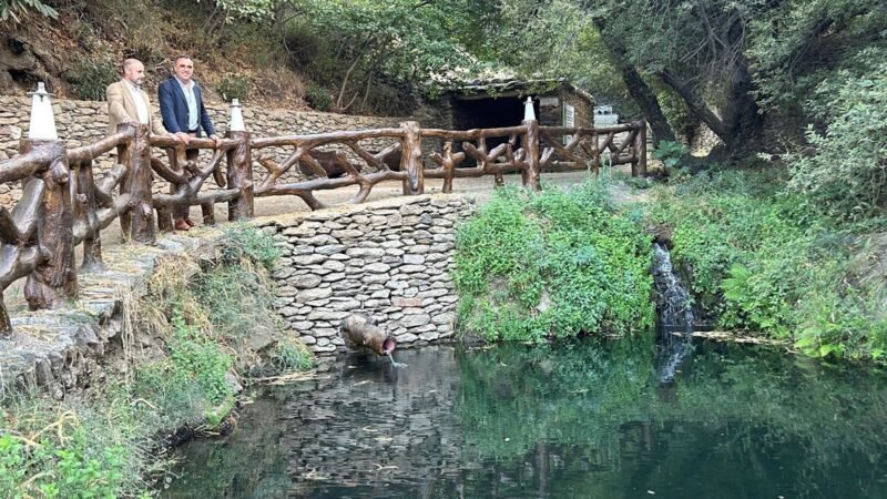 La Diputación de Granada invierte más de 26.000 euros en recuperar la Fuente Escarda de La Taha-Pitres.