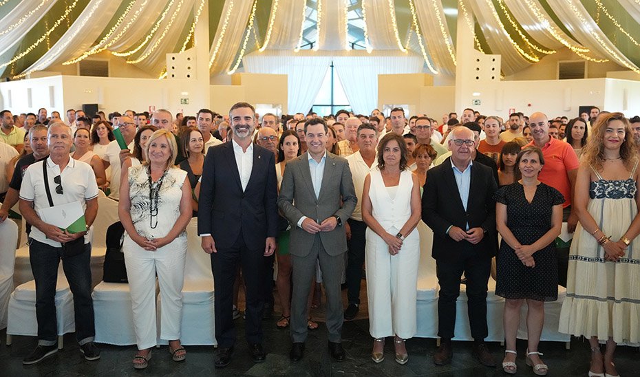 Moreno reafirma su oposición a recortes de la PAC en acto con agricultores en Jaén