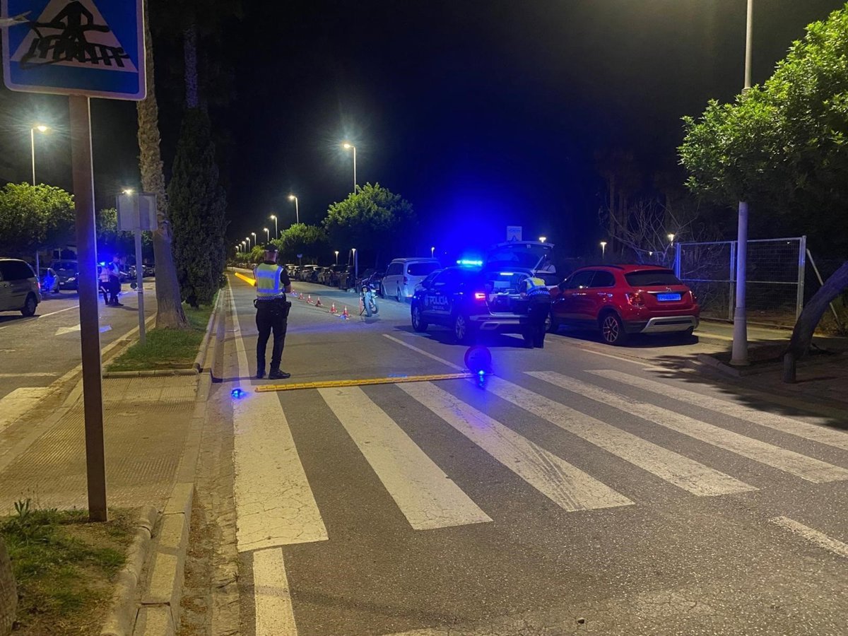 Mueren dos jóvenes al accidentarse en moto en Motril (Granada)