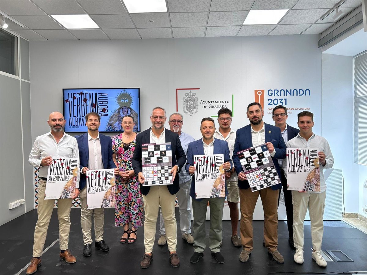 Actividades de la verbena de la Aurora en el Albaicín de Granada.