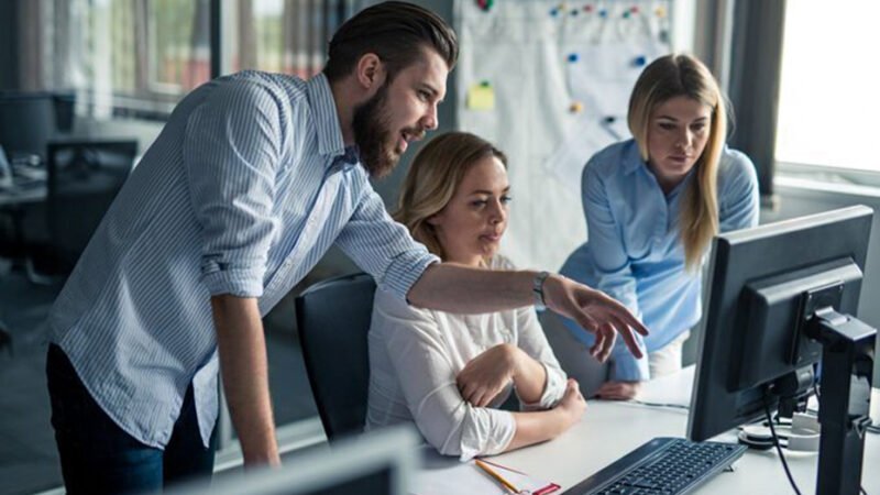 Catálogo digital de 130 oportunidades de negocio para jóvenes emprendedores en Andalucía