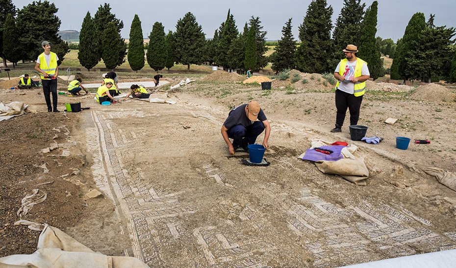 Celebración del Día de la Arqueología en Andalucía con actividades especiales.