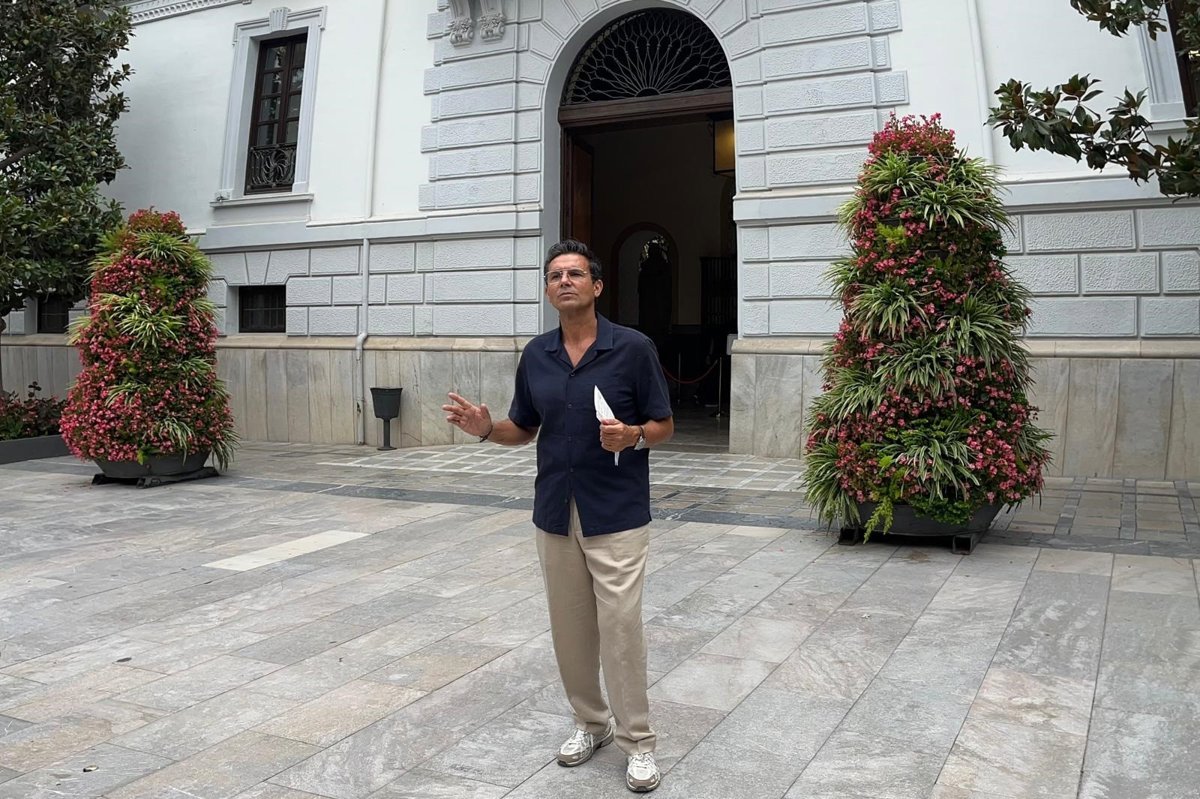 El PSOE critica a Moreno y Carazo por «boicotear» a la Universidad de Granada