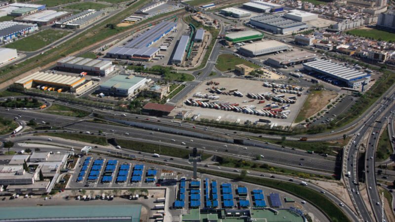 La Junta de Andalucía convoca 1,4 millones en ayudas para inversión industrial en Sevilla, Huelva y Málaga.