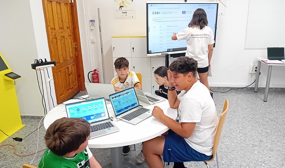 Talleres Campamento Digital de Puntos Vuela en Andalucía