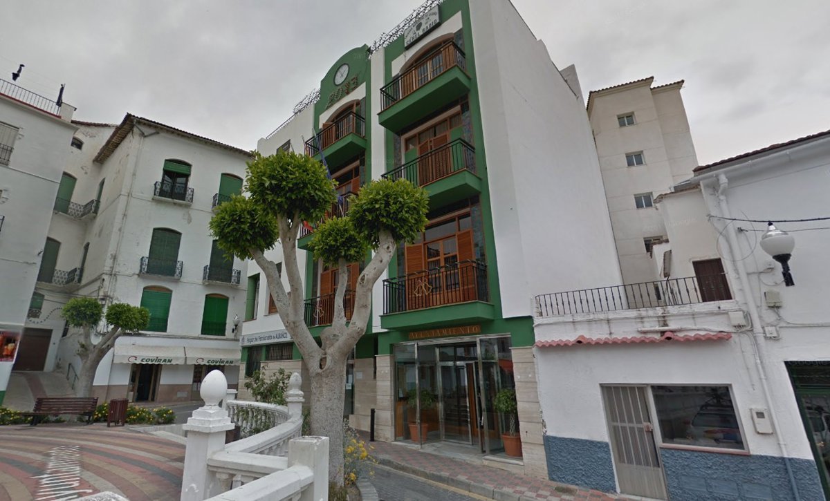 Vox Granada condena incendio en iglesia de El Pozuelo, Albuñol