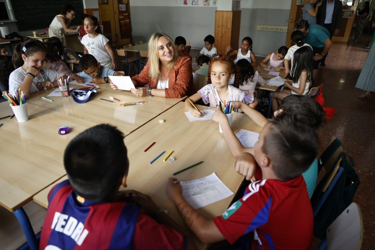 El Ayuntamiento de Granada activa dispositivos especiales para un inicio de curso seguro