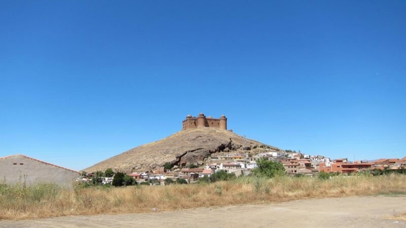 El Castillo de La Calahorra abre sus puertas este viernes con todas las entradas vendidas el fin de semana.