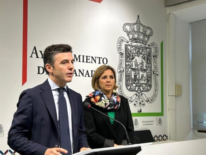 El tren turístico de Granada modifica su recorrido a partir del 17 de septiembre.