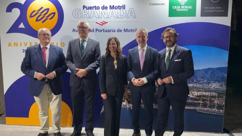La Junta reafirma su compromiso con la Autoridad Portuaria de Motril en su 20º aniversario