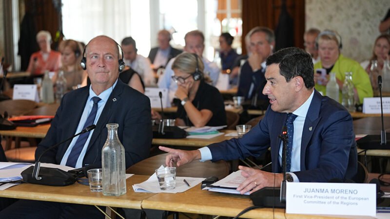 Moreno: «Una reducción de fondos para la PAC sería devastadora para Andalucía»