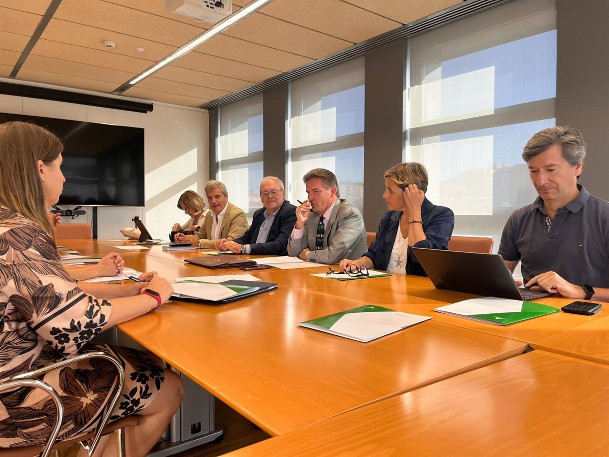Nace el Observatorio Metropolitano de Transporte de Granada en pro de la movilidad sostenible.