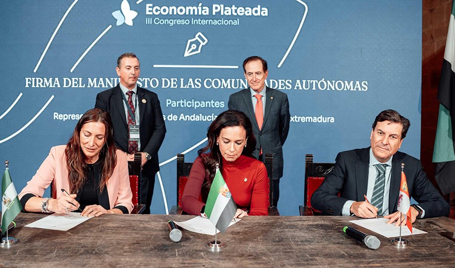 Andalucía, Extremadura y Castilla y León se comprometen con el bienestar de las personas mayores.