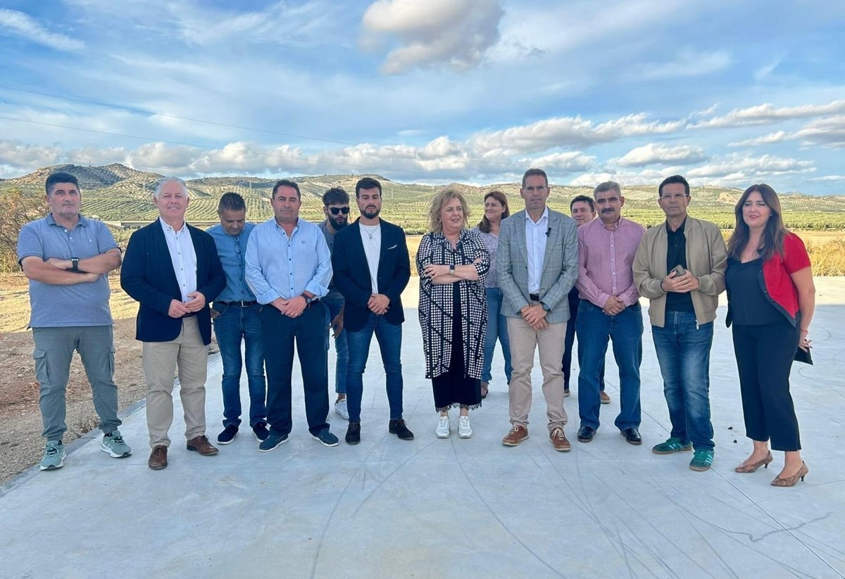 El PSOE destaca que seis millones del Gobierno revitalizarán municipios de los Montes Occidentales de Granada.