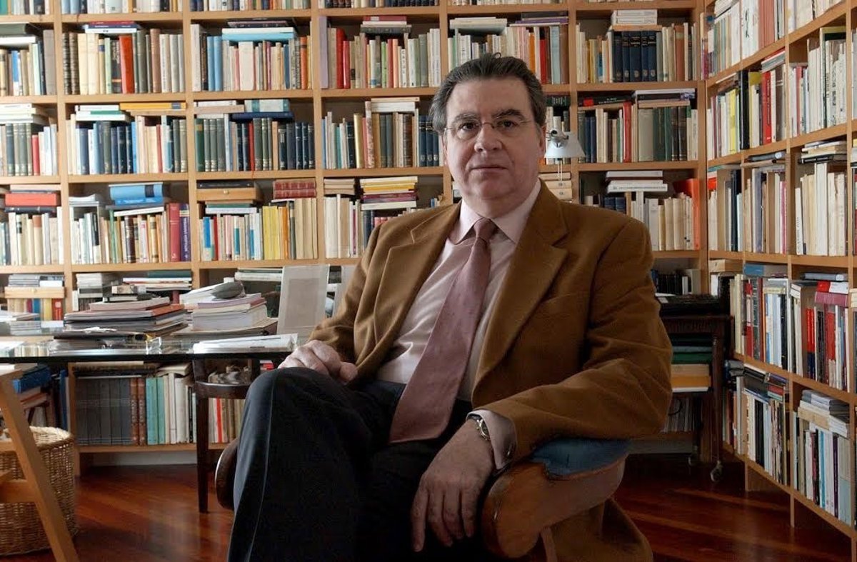 Jaime Siles gana el Premio Lorca de Granada por su compromiso con la literatura
