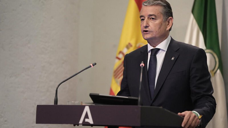 La Junta destina 89 millones de euros a los cribados de cáncer de colon y cuello de útero.