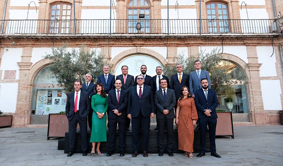 La Junta reconoce a quienes destacan a Andalucía en el turismo internacional