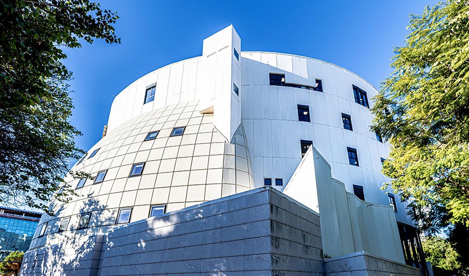 Las emisiones de un edificio igualan a las de un coche