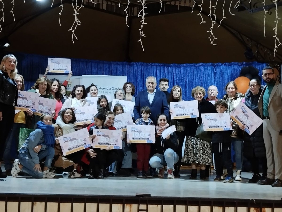 Huétor Tájar sorteará 2.000 euros en vales y un viaje entre compradores locales