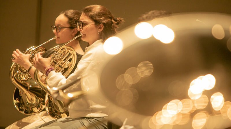 La música se celebra en Andalucía con conciertos que van del piano clásico a la electrónica actual.
