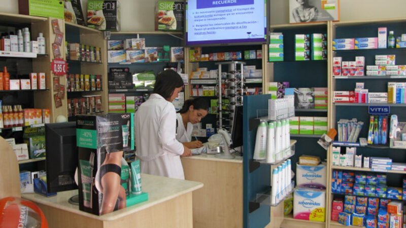 Las farmacias de Andalucía se posicionan como aliadas en la prevención del virus del Nilo occidental.