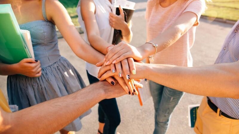 Más de 7.800 jóvenes en Granada solicitan el Bono Cultural Joven 2025