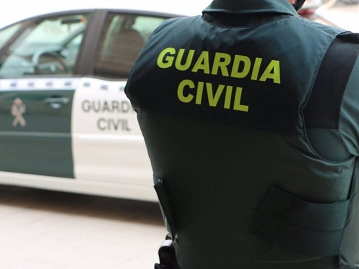 Atacan la puerta de la casa de un concejal en Peligros (Granada)