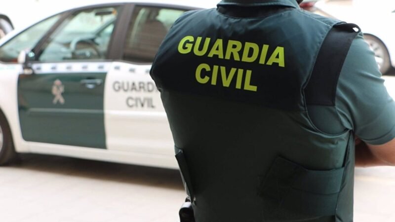 Atacan la puerta de la casa de un concejal en Peligros (Granada)