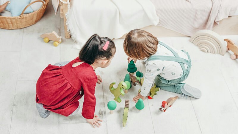 Compra responsable de juguetes y videojuegos para niños: consejos de la Junta.