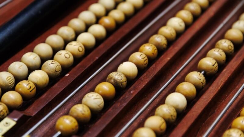 Dos hermanos reparten 25 millones del tercer premio en Alomartes.