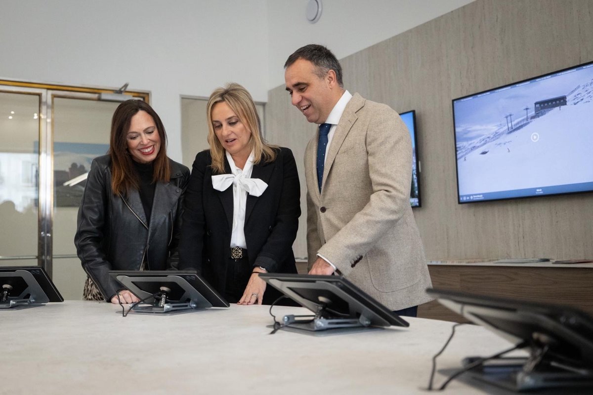Inaugurada Oficina de Información Turística en Granada para Capitalidad Cultural 2031
