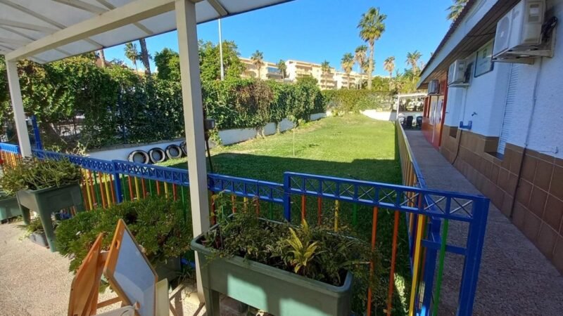 La Junta de Andalucía licita obras de construcción y mejora de centros educativos en Granada en 2025 por casi 6 millones de euros