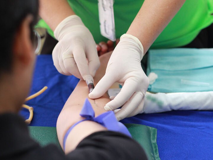 Andalucía triplica donaciones de sangre tras tragedia en Adamuz.