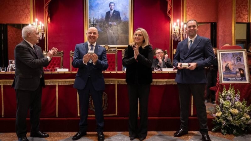 El Ayuntamiento de Granada presenta el cartel oficial de la Semana Santa 2026.