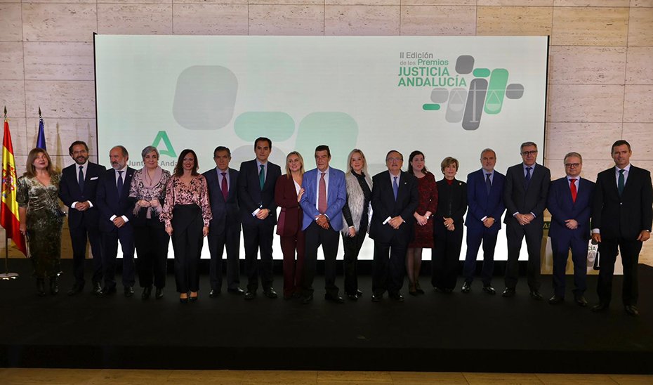 La Junta premia a quienes fortalecen la Justicia, un valor esencial