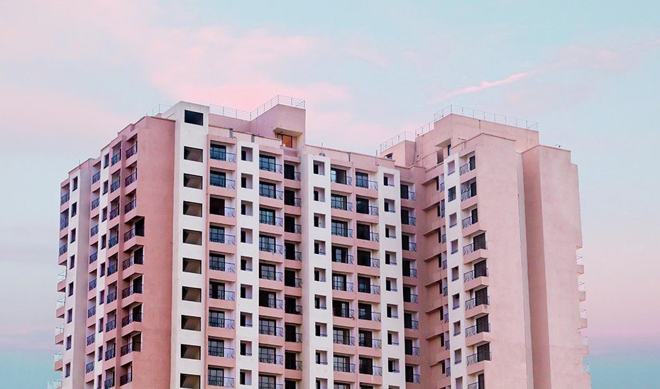 La nueva Ley de Vivienda de Andalucía promueve la construcción de viviendas protegidas y asequibles, impulsando la rehabilitación y la disponibilidad de suelo.